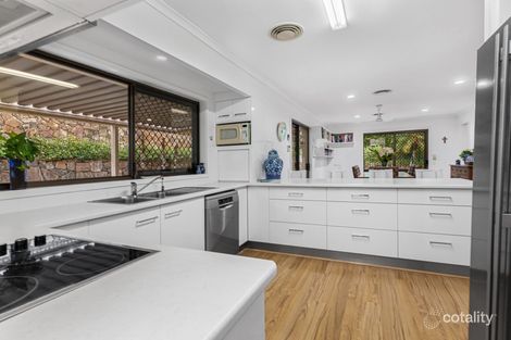 8 Stoneybrook St, Kenmore Hills, QLD 4069