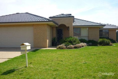 Property photo of 9 Robbins Drive East Albury NSW 2640