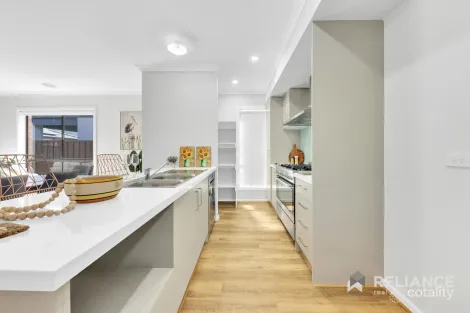 37 Ornament Ave, Tarneit, VIC 3029