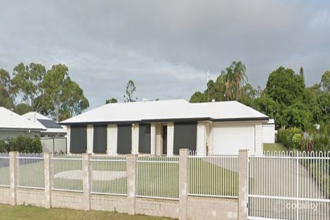 50 Senorita Pde, Urangan, QLD 4655