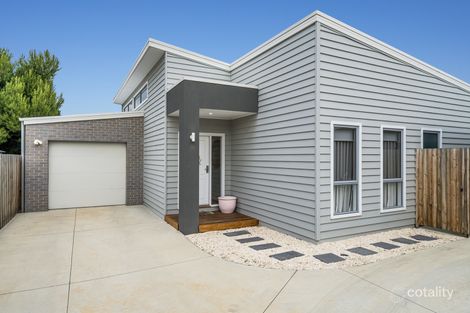 2/5 Waiora Ave, Hamlyn Heights, VIC 3215