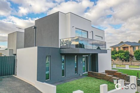 Property photo of 4 Wattleview Road Roxburgh Park VIC 3064