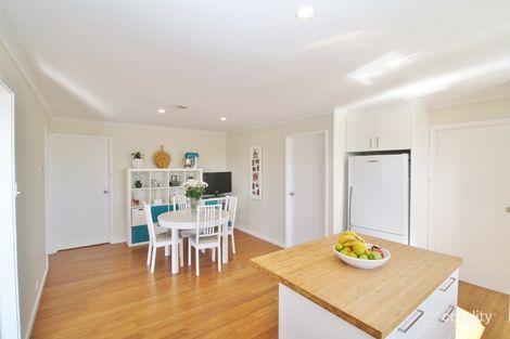 Property photo of 33 Bandulla Street Isabella Plains ACT 2905
