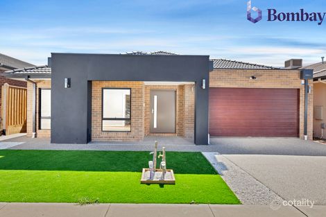34 Rowena Way, Mickleham, VIC 3064