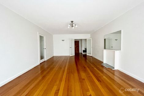 2/88 Warrigal Rd, Surrey Hills, VIC 3127