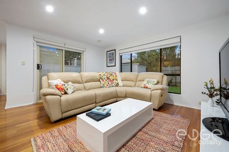 19 Steen Cres, Pooraka, SA 5095