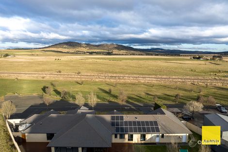 Property photo of 19 Lithgow Place Bungendore NSW 2621