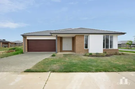 24 Faraday St, Mickleham, VIC 3064