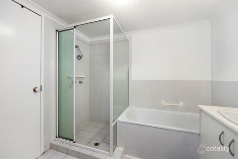 Property photo of 4/68 Stanhill Drive Surfers Paradise QLD 4217