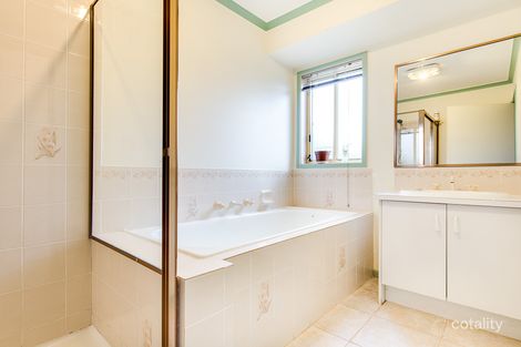 Property photo of 22 Ashton Crescent Hoppers Crossing VIC 3029