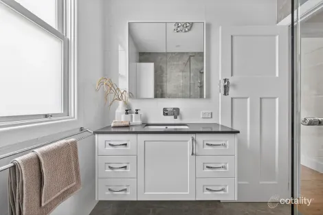 Property photo of 23 Oshannassy Street Essendon North VIC 3041