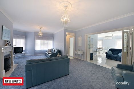 Property photo of 11 Clifton Grove Carrum Downs VIC 3201