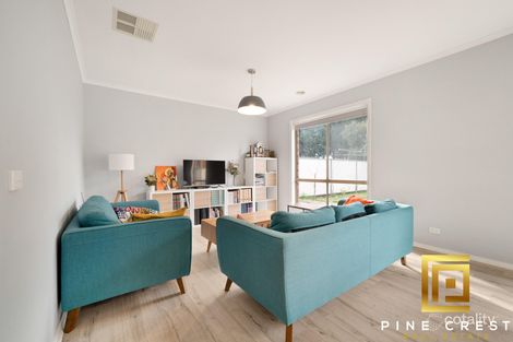 Property photo of 45 Hollington Crescent Point Cook VIC 3030