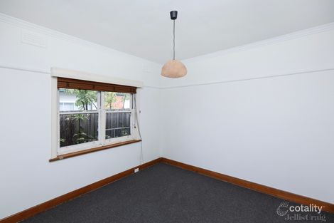 Property photo of 19 Gloucester Street Reservoir VIC 3073