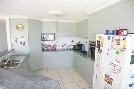 Property photo of 40 Moore Crescent Wilsonton QLD 4350