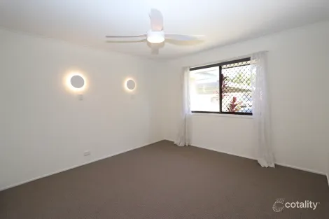 Property photo of 3 Pinaroo Crescent Ashmore QLD 4214