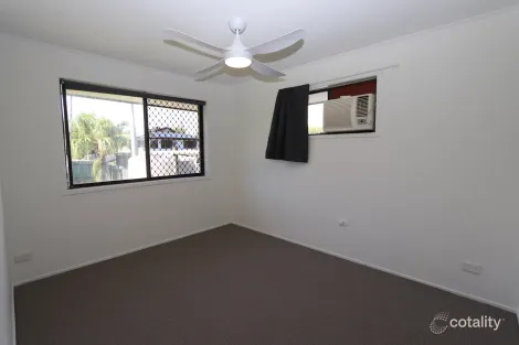 Property photo of 3 Pinaroo Crescent Ashmore QLD 4214