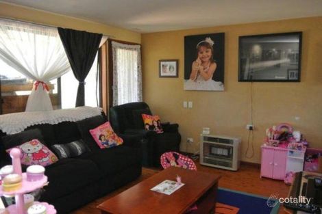 Property photo of 19 Clyde Circuit Raymond Terrace NSW 2324