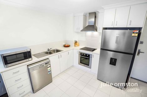 Property photo of 30/2 Royston Link Butler WA 6036