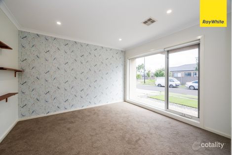 Property photo of 4 Ruby Road Cobblebank VIC 3338
