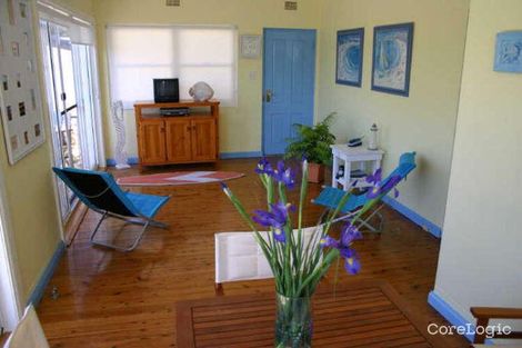 Property photo of 52 Curl Curl Parade Curl Curl NSW 2096