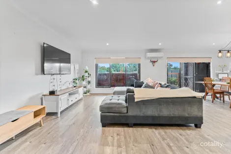 Property photo of 16A Vantage Avenue Clyde North VIC 3978