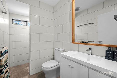 Property photo of 15 Equinox Street Taringa QLD 4068