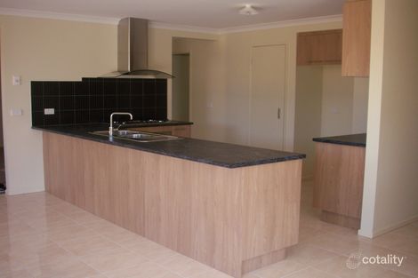 Property photo of 15 Eagle Way Deer Park VIC 3023