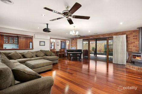 Property photo of 42 Oakdene Grove South Altona Meadows VIC 3028