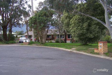 Property photo of 4 Cairnview Court Launching Place VIC 3139