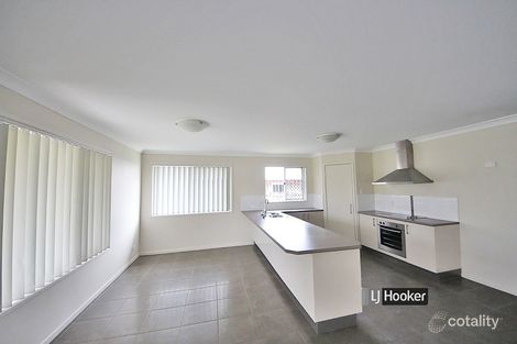 Property photo of 17 Fairlie Court Kallangur QLD 4503