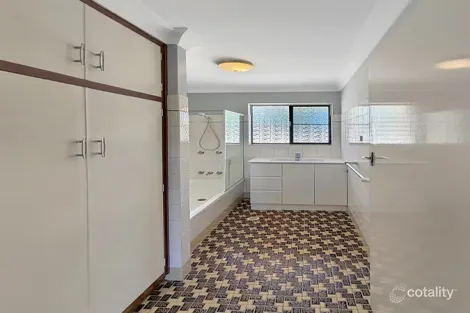 Property photo of 2/7 Baker Street Stanthorpe QLD 4380