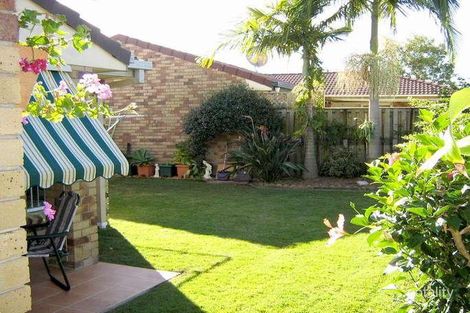 Property photo of 39 Pristine Court Varsity Lakes QLD 4227