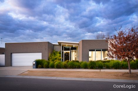 Property photo of 12 Illoura Place Strathfieldsaye VIC 3551