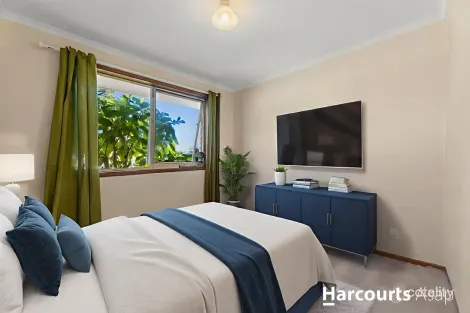 Property photo of 34 Euroa Avenue Berwick VIC 3806