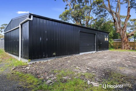 Property photo of 1 Beach Avenue Inverloch VIC 3996