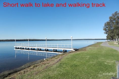 Property photo of 18 Waverley Road Mannering Park NSW 2259