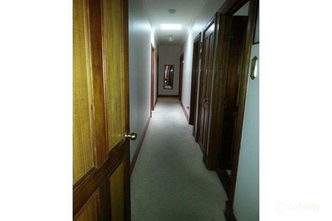 Property photo of 1 Manx Court Hallett Cove SA 5158