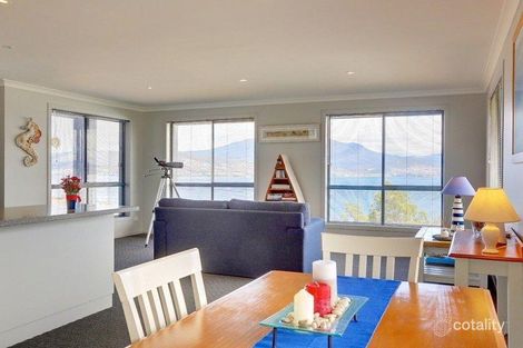 Property photo of 736 Oceana Drive Tranmere TAS 7018