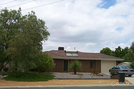 2 Ibis Ct, Kelmscott, WA 6111