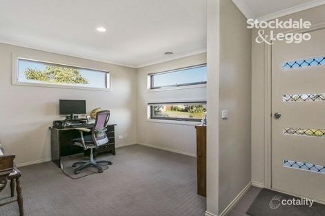 Property photo of 1 Pallyang Lane Cranbourne East VIC 3977