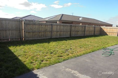 Property photo of 18 Cooloongup Crescent Harkness VIC 3337
