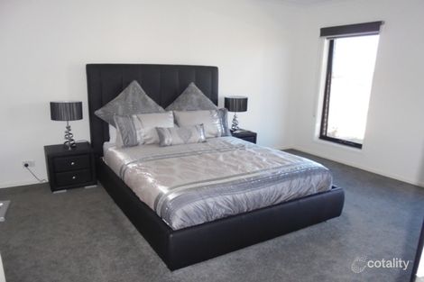 Property photo of 18 Cooloongup Crescent Harkness VIC 3337