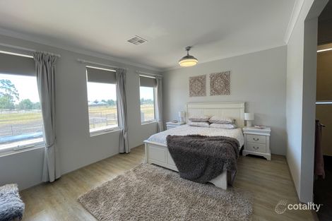 Property photo of 12 Florence Place Oakford WA 6121