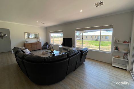 Property photo of 12 Florence Place Oakford WA 6121