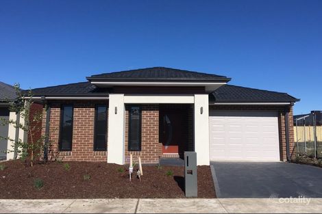 7 Maggie St, Cranbourne East, VIC 3977