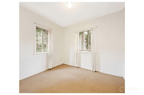 Property photo of 2/93 York Street Coorparoo QLD 4151