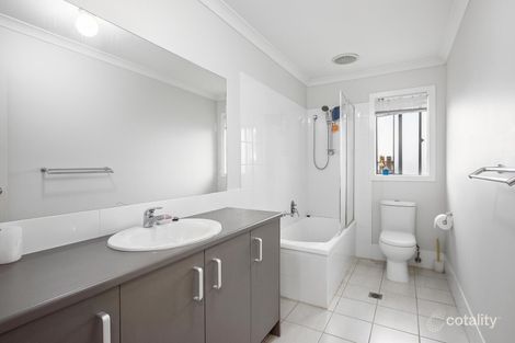 Property photo of 53 Taramoore Road Gracemere QLD 4702