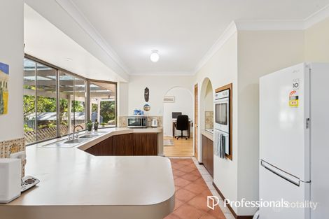 Property photo of 5 Maru Way Lesmurdie WA 6076