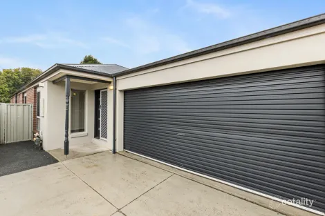 75 Mcnulty Dr, Wendouree, VIC 3355